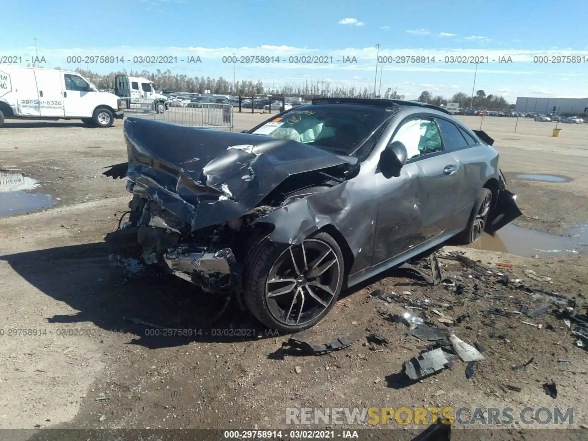 2 Фотография поврежденного автомобиля WDD1J6BB3LF126685 MERCEDES-BENZ E-CLASS 2020