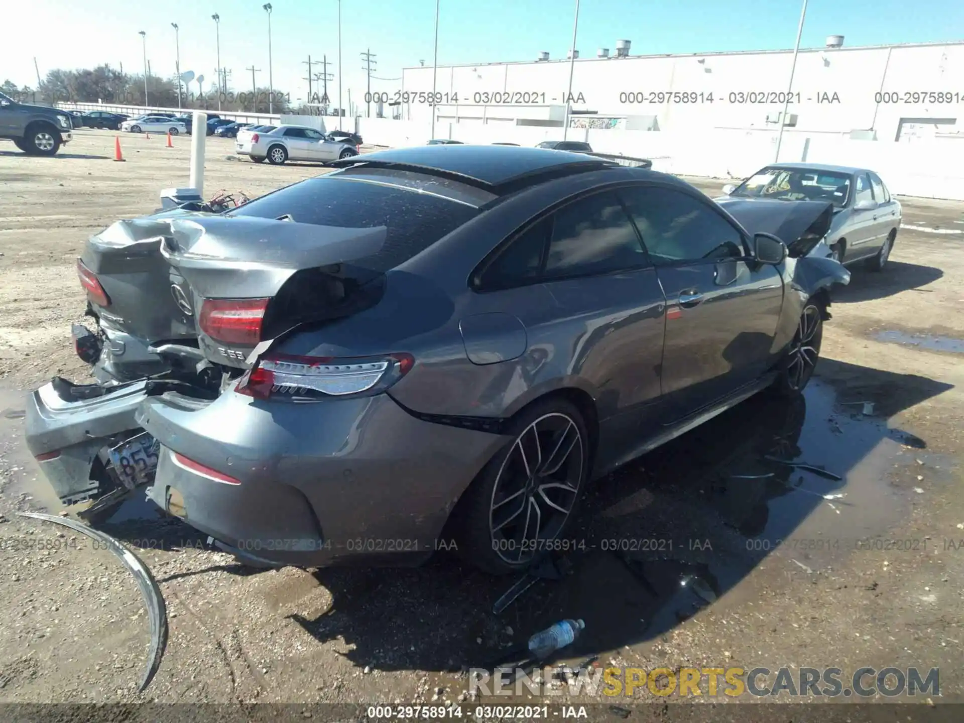 4 Photograph of a damaged car WDD1J6BB3LF126685 MERCEDES-BENZ E-CLASS 2020