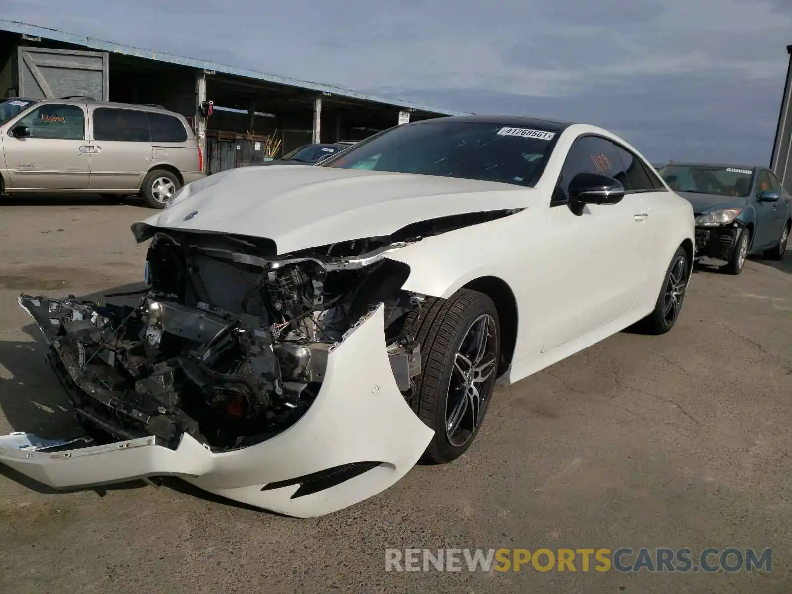 2 Photograph of a damaged car WDD1J6HB1LF123615 MERCEDES-BENZ E CLASS 2020