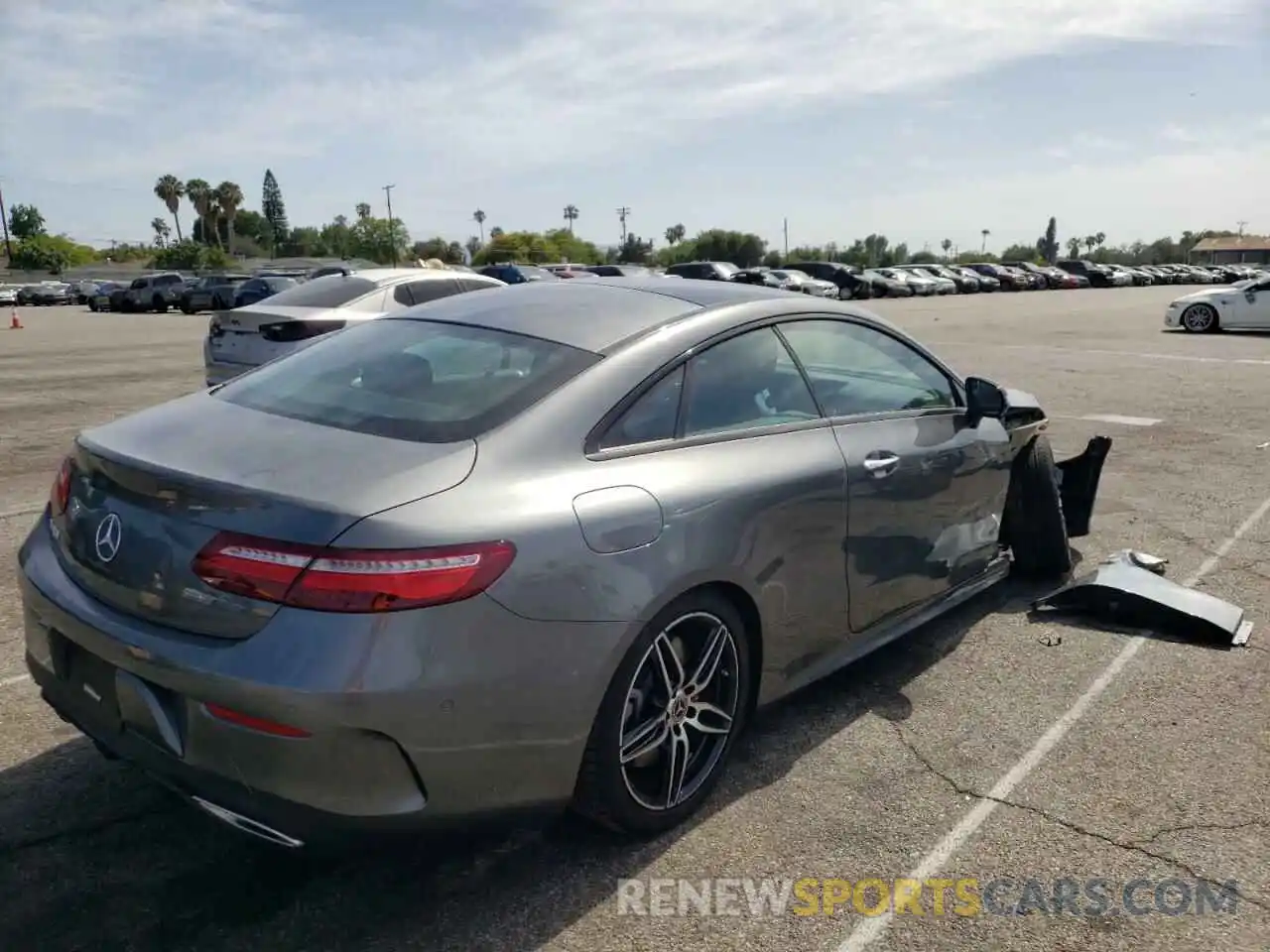 4 Photograph of a damaged car WDD1J6HB6LF122847 MERCEDES-BENZ E-CLASS 2020