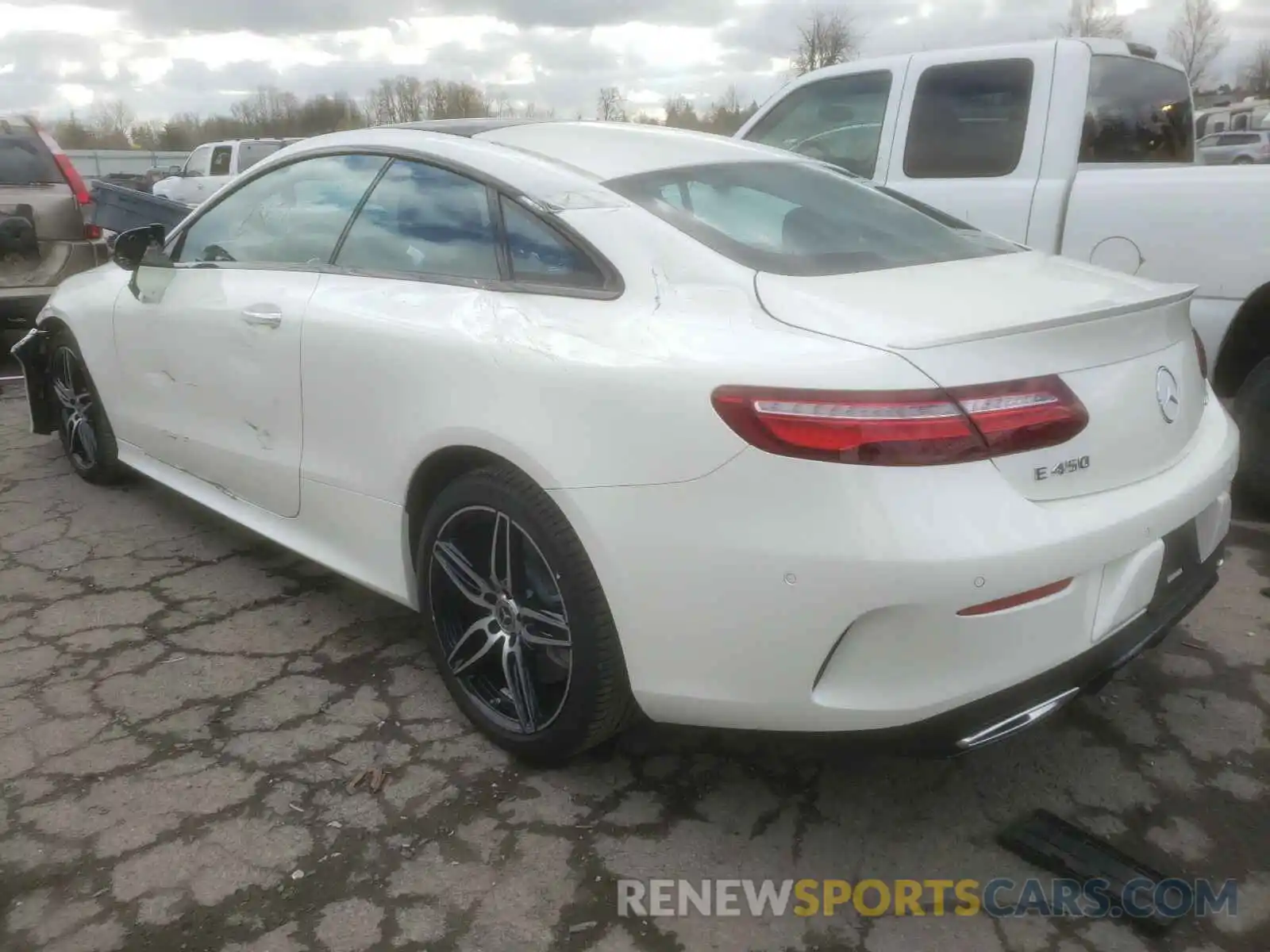 3 Photograph of a damaged car WDD1J6JB4LF126275 MERCEDES-BENZ E CLASS 2020