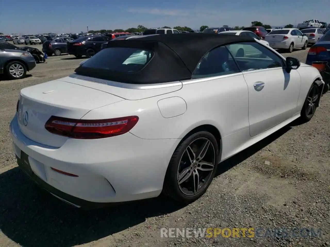 4 Photograph of a damaged car WDD1K6HB9LF126470 MERCEDES-BENZ E-CLASS 2020