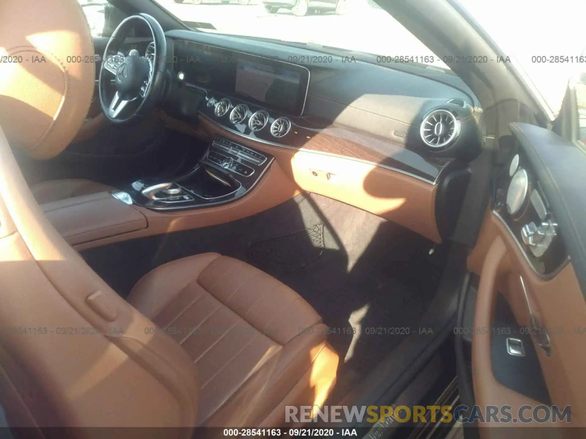 5 Photograph of a damaged car WDD1K6JB4LF123437 MERCEDES-BENZ E-CLASS 2020