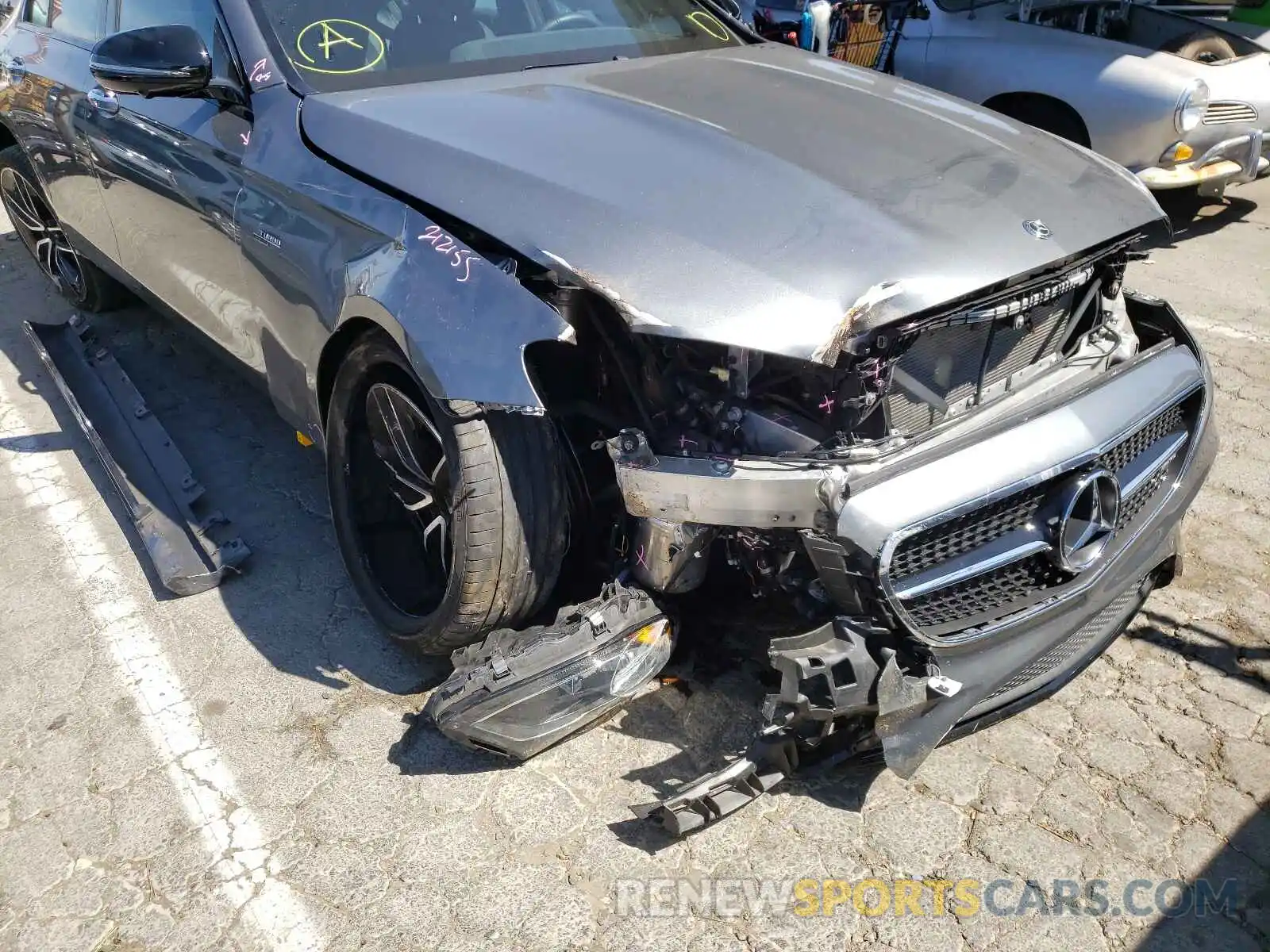 9 Photograph of a damaged car WDDZF6BB1LA744542 MERCEDES-BENZ E-CLASS 2020