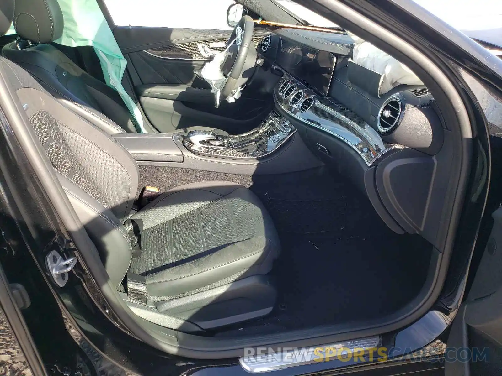 5 Photograph of a damaged car WDDZF6BB6LA714436 MERCEDES-BENZ E-CLASS 2020