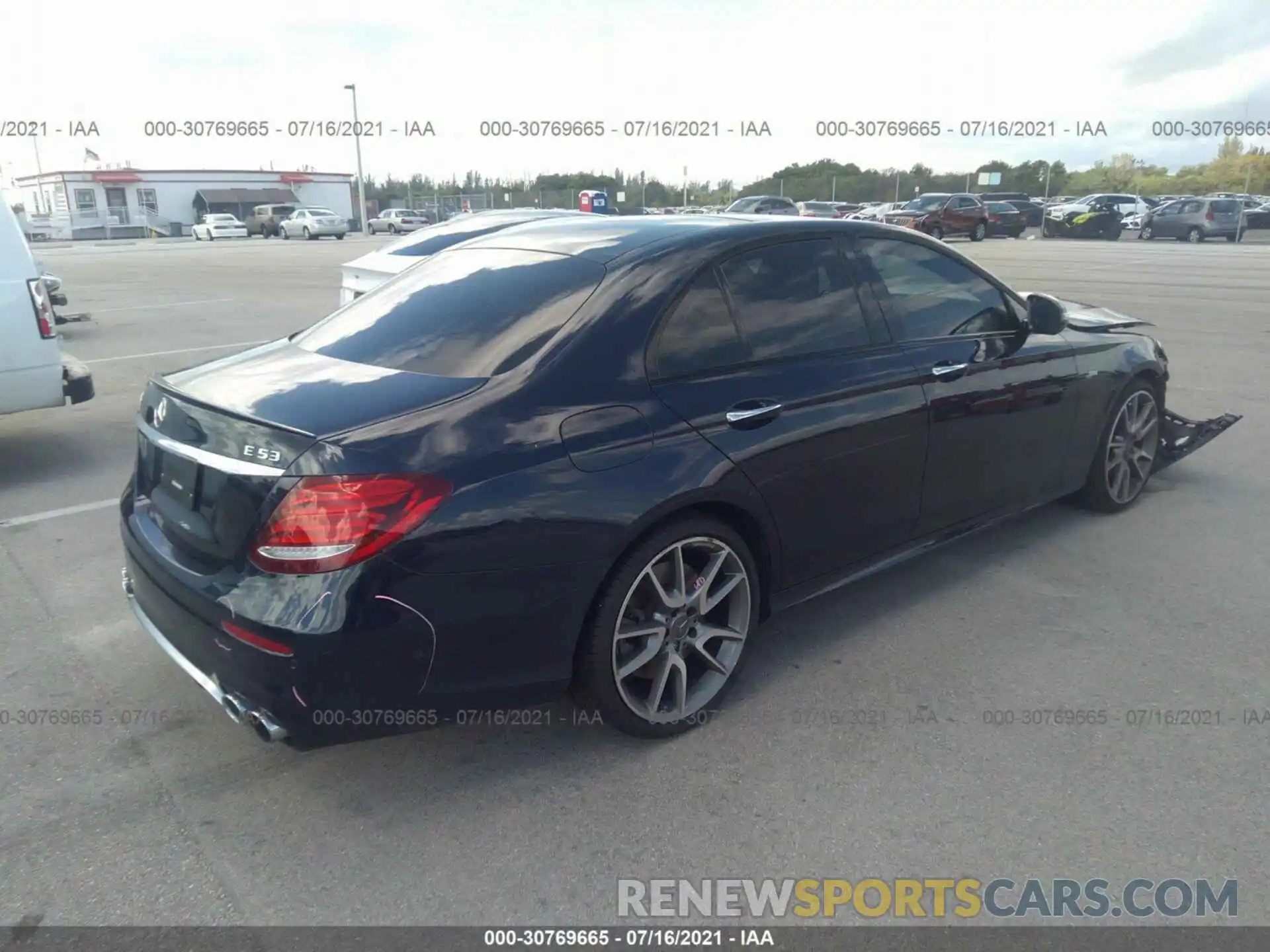 4 Photograph of a damaged car WDDZF6BB7LA719189 MERCEDES-BENZ E-CLASS 2020