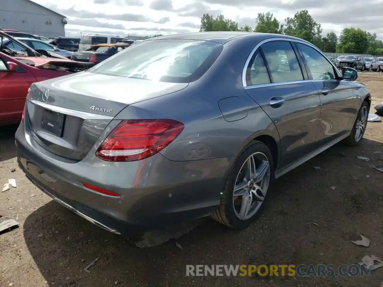 4 Photograph of a damaged car WDDZF6JB0LA719620 MERCEDES-BENZ E-CLASS 2020