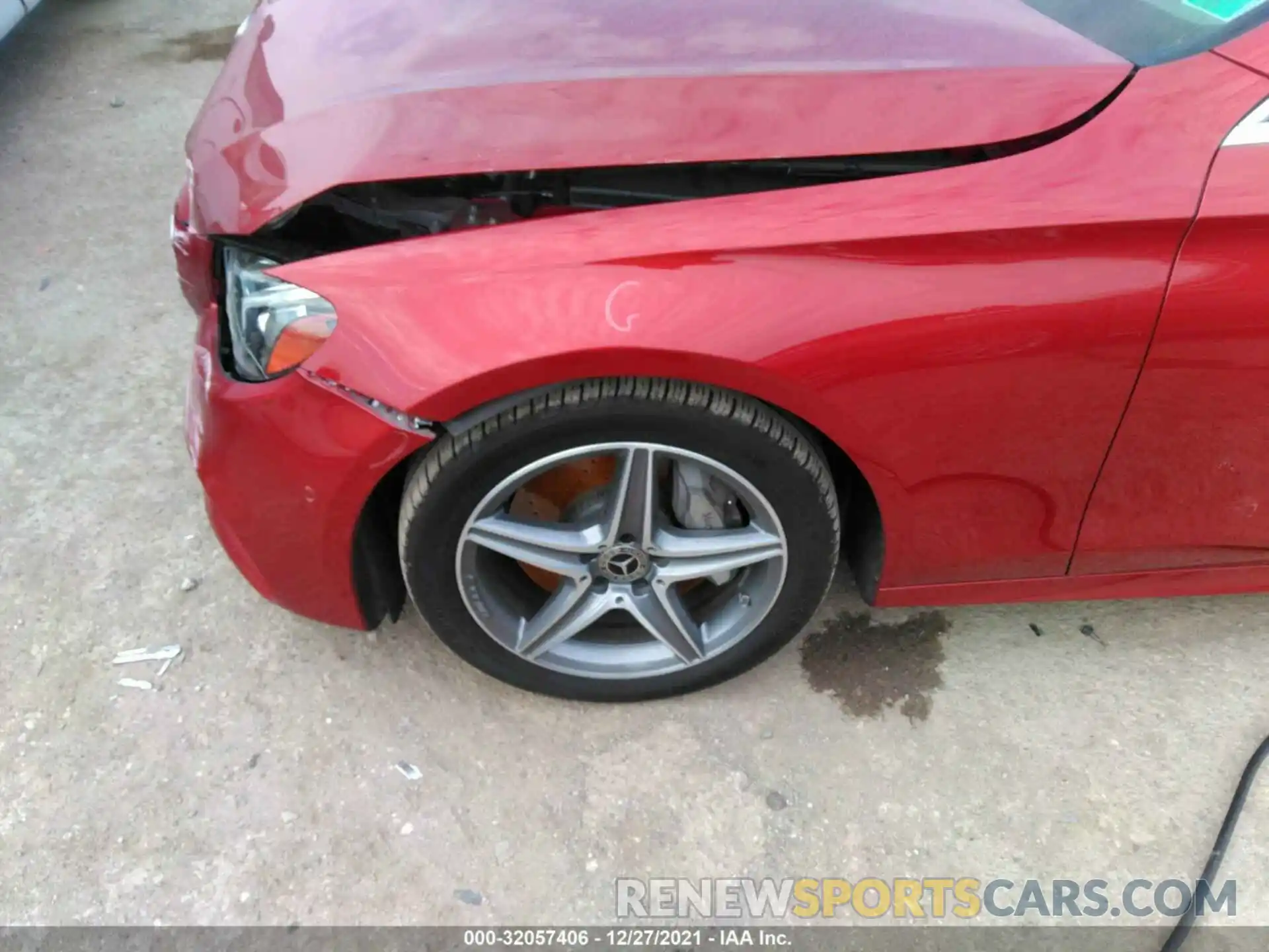 12 Photograph of a damaged car WDDZF6JB7LA706914 MERCEDES-BENZ E-CLASS 2020