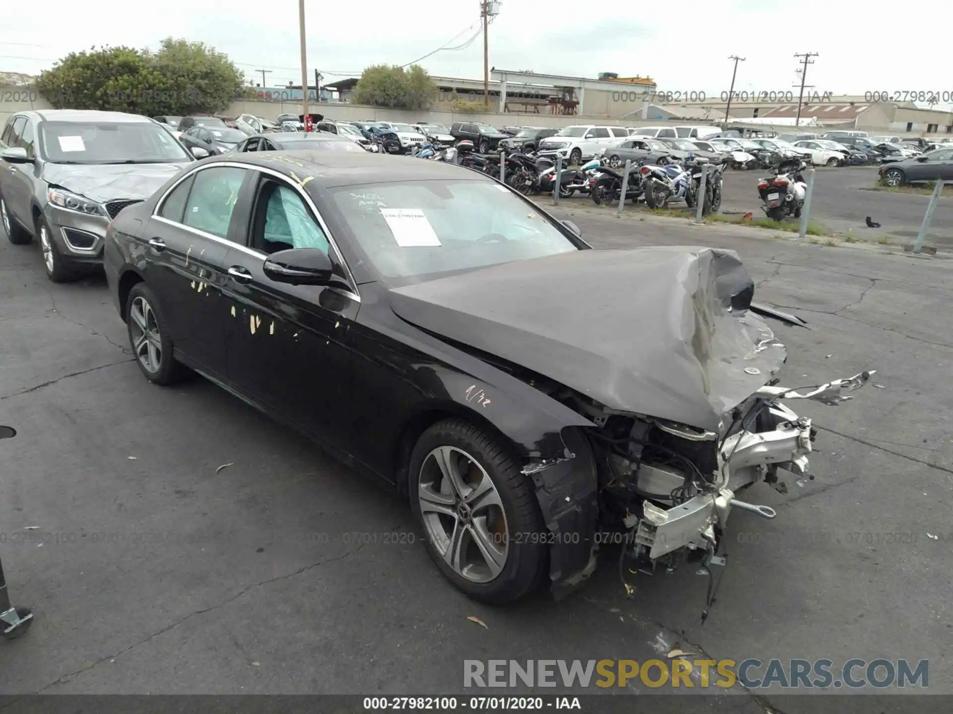 1 Photograph of a damaged car WDDZF8DB0LA701609 MERCEDES-BENZ E-CLASS 2020