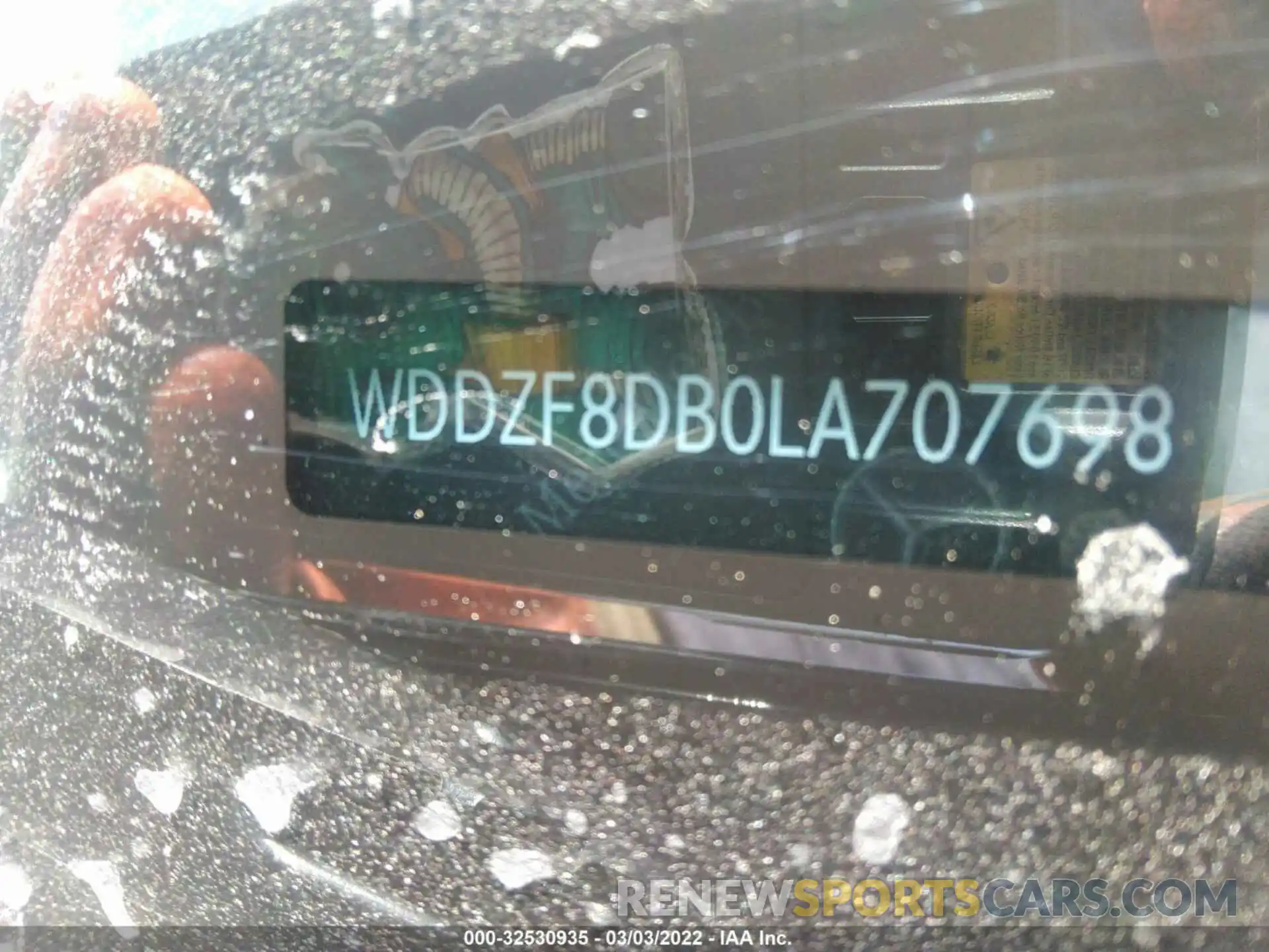 9 Photograph of a damaged car WDDZF8DB0LA707698 MERCEDES-BENZ E-CLASS 2020