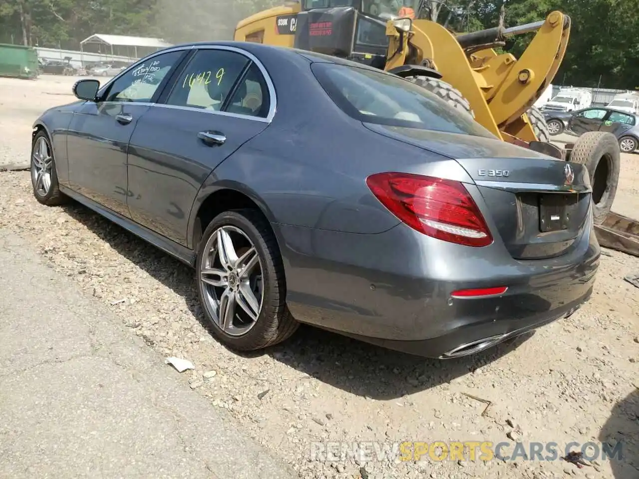 3 Photograph of a damaged car WDDZF8DB0LA728616 MERCEDES-BENZ E-CLASS 2020