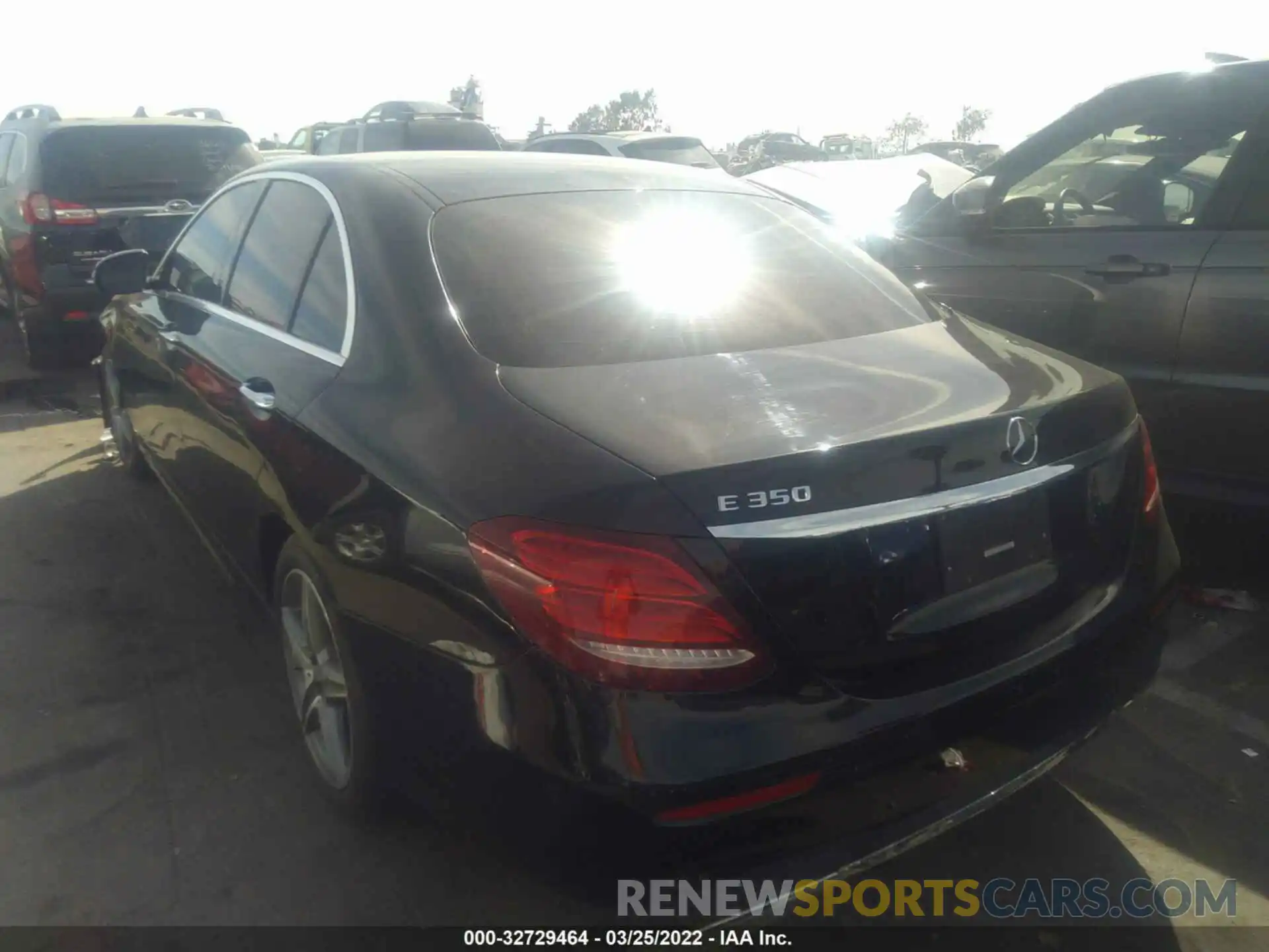 3 Photograph of a damaged car WDDZF8DB0LA732035 MERCEDES-BENZ E-CLASS 2020