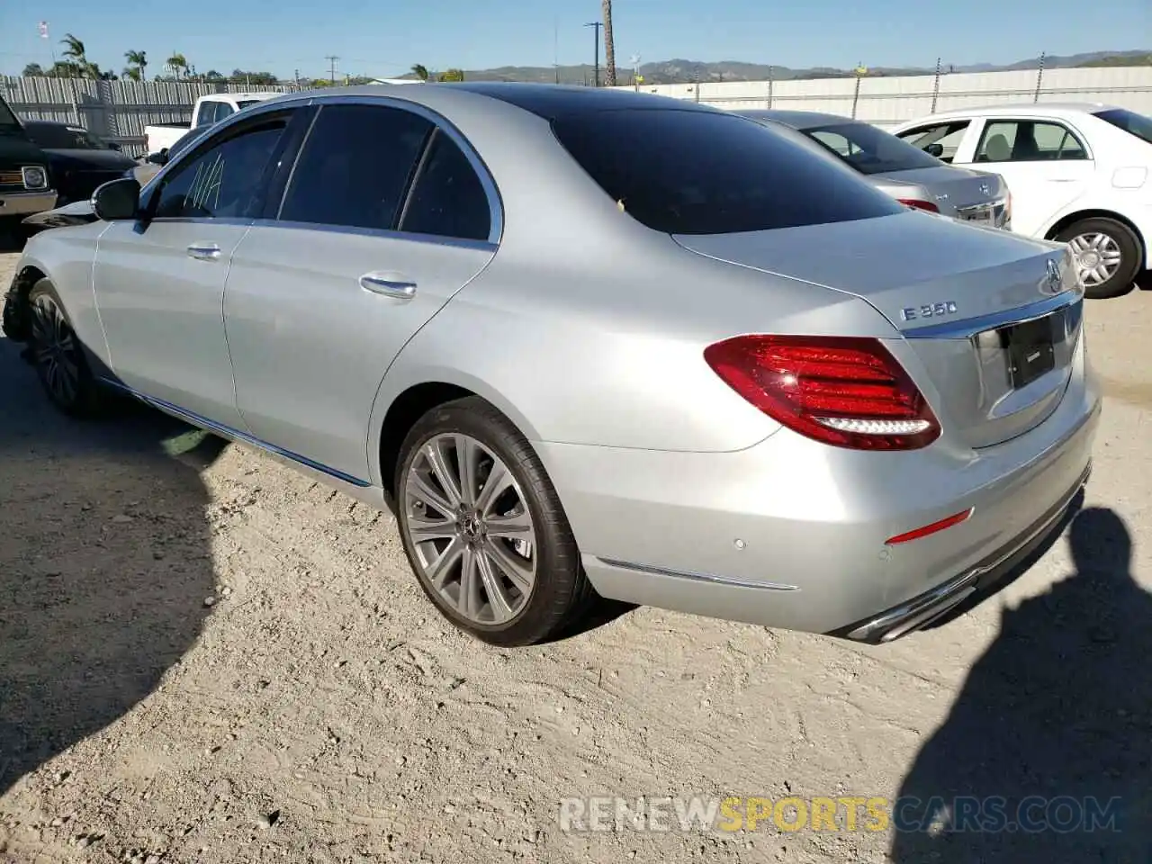 3 Photograph of a damaged car WDDZF8DB0LA734903 MERCEDES-BENZ E-CLASS 2020