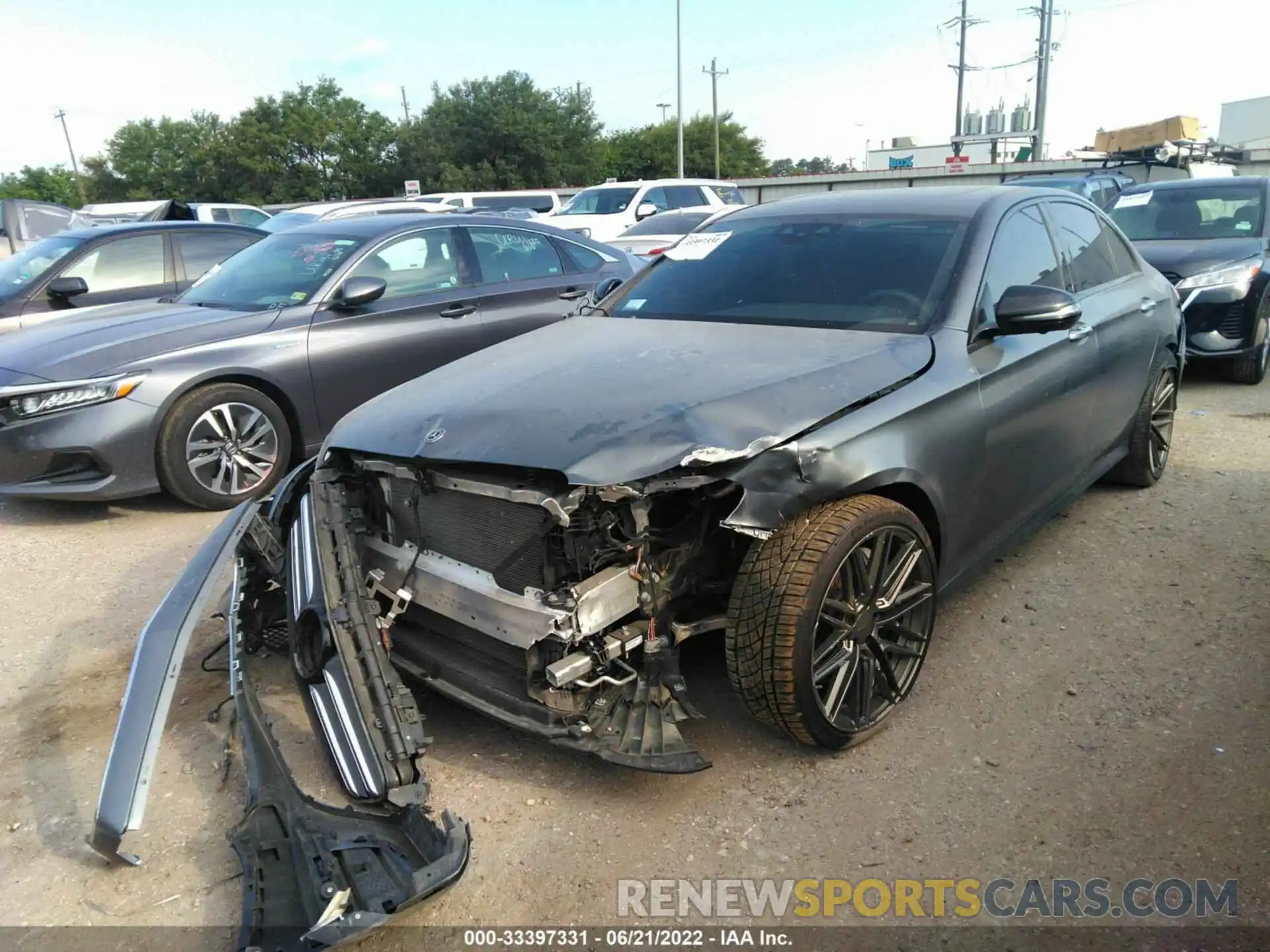 2 Photograph of a damaged car WDDZF8DB0LA752446 MERCEDES-BENZ E-CLASS 2020