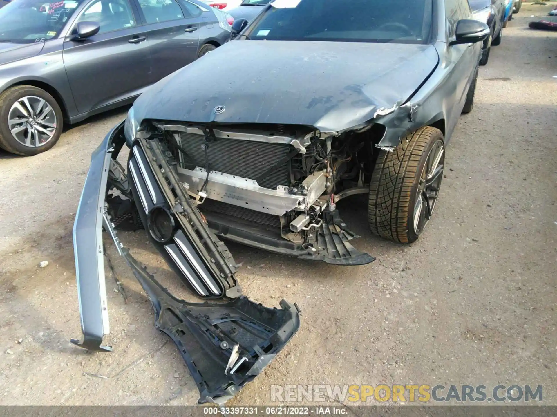 6 Photograph of a damaged car WDDZF8DB0LA752446 MERCEDES-BENZ E-CLASS 2020