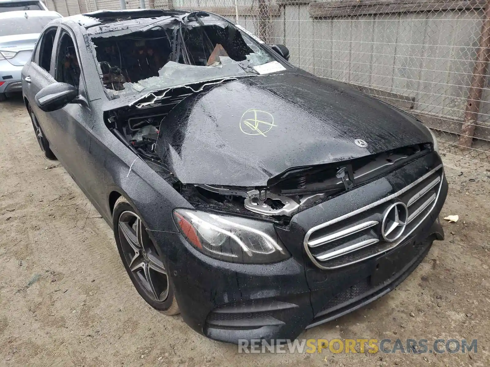 1 Photograph of a damaged car WDDZF8DB0LA752561 MERCEDES-BENZ E-CLASS 2020