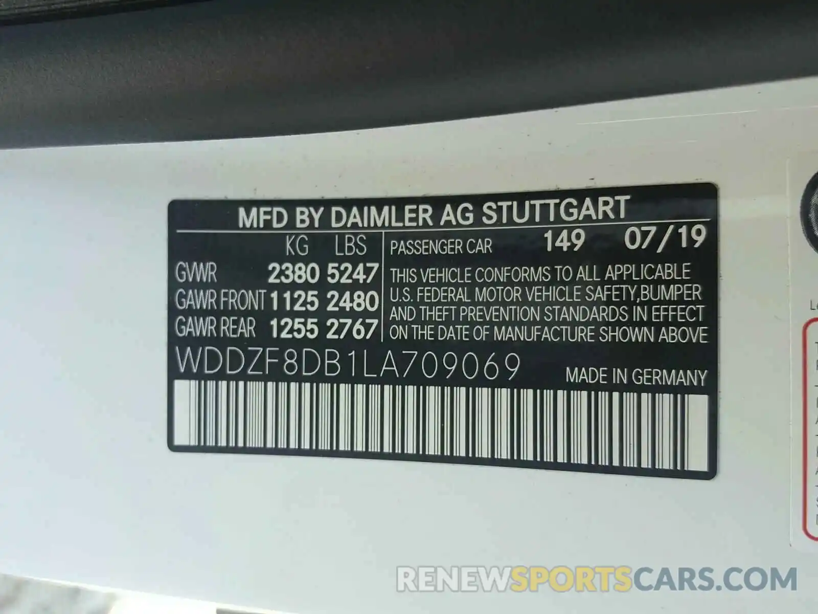 10 Photograph of a damaged car WDDZF8DB1LA709069 MERCEDES-BENZ E CLASS 2020