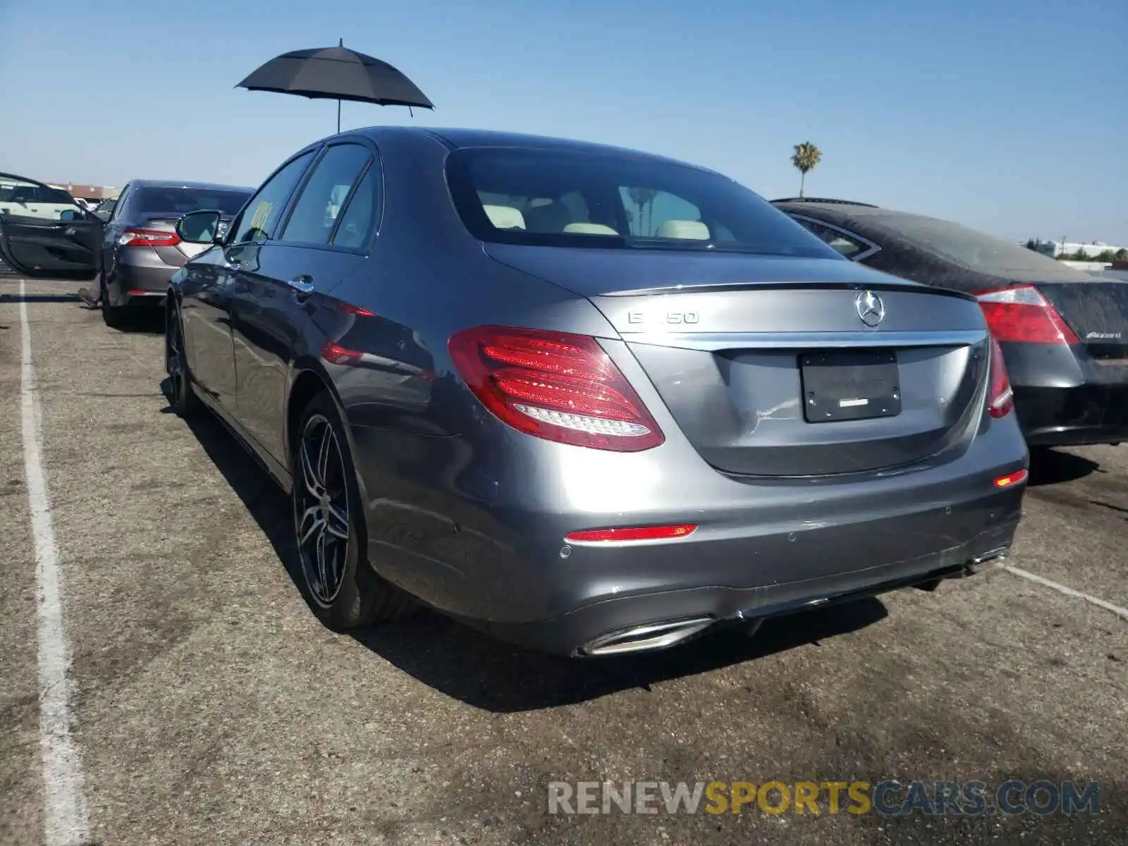 3 Photograph of a damaged car WDDZF8DB1LA714529 MERCEDES-BENZ E CLASS 2020