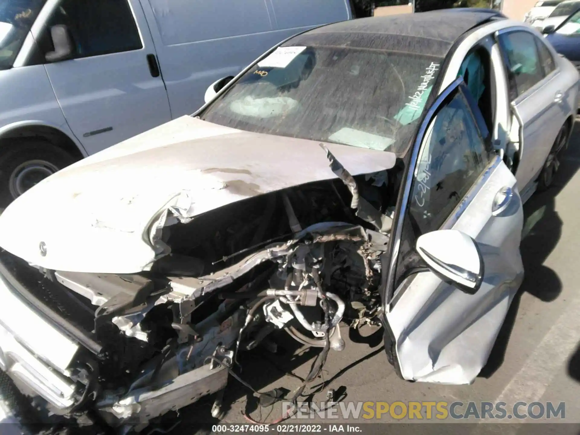 6 Photograph of a damaged car WDDZF8DB1LA720170 MERCEDES-BENZ E-CLASS 2020