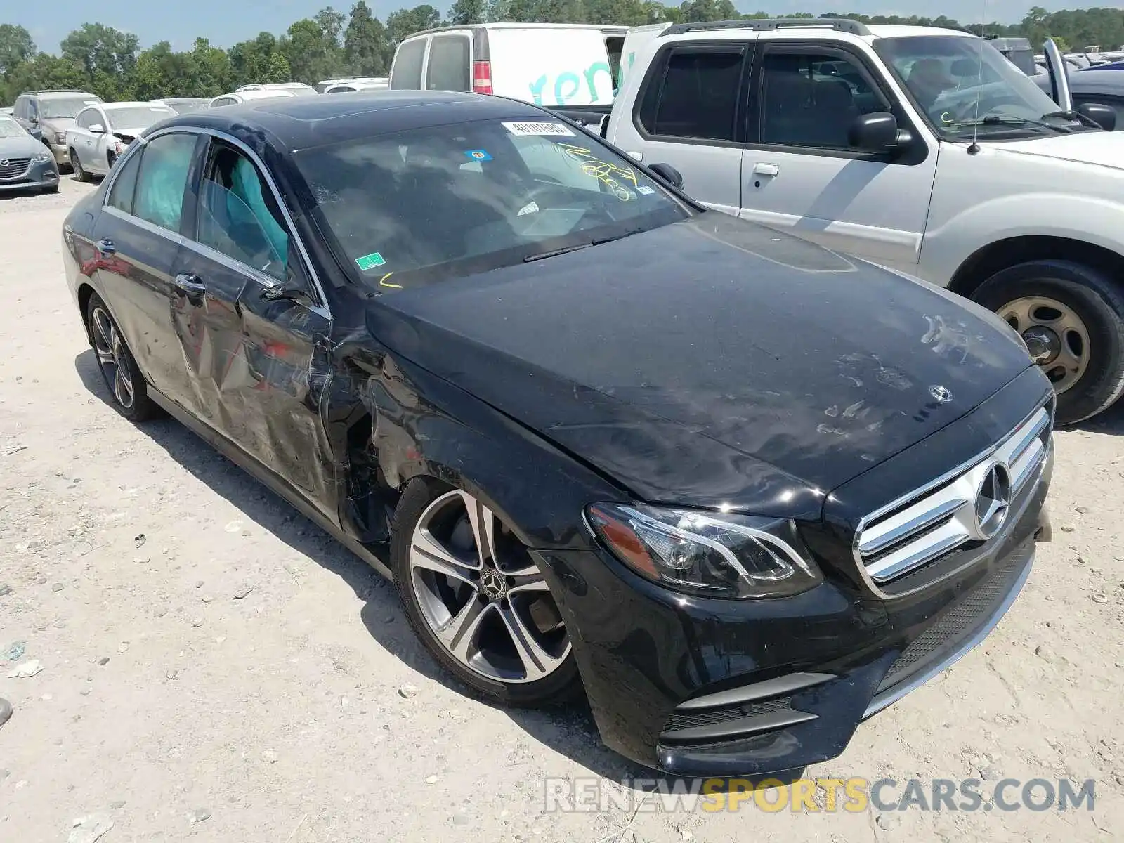 1 Photograph of a damaged car WDDZF8DB1LA735395 MERCEDES-BENZ E CLASS 2020