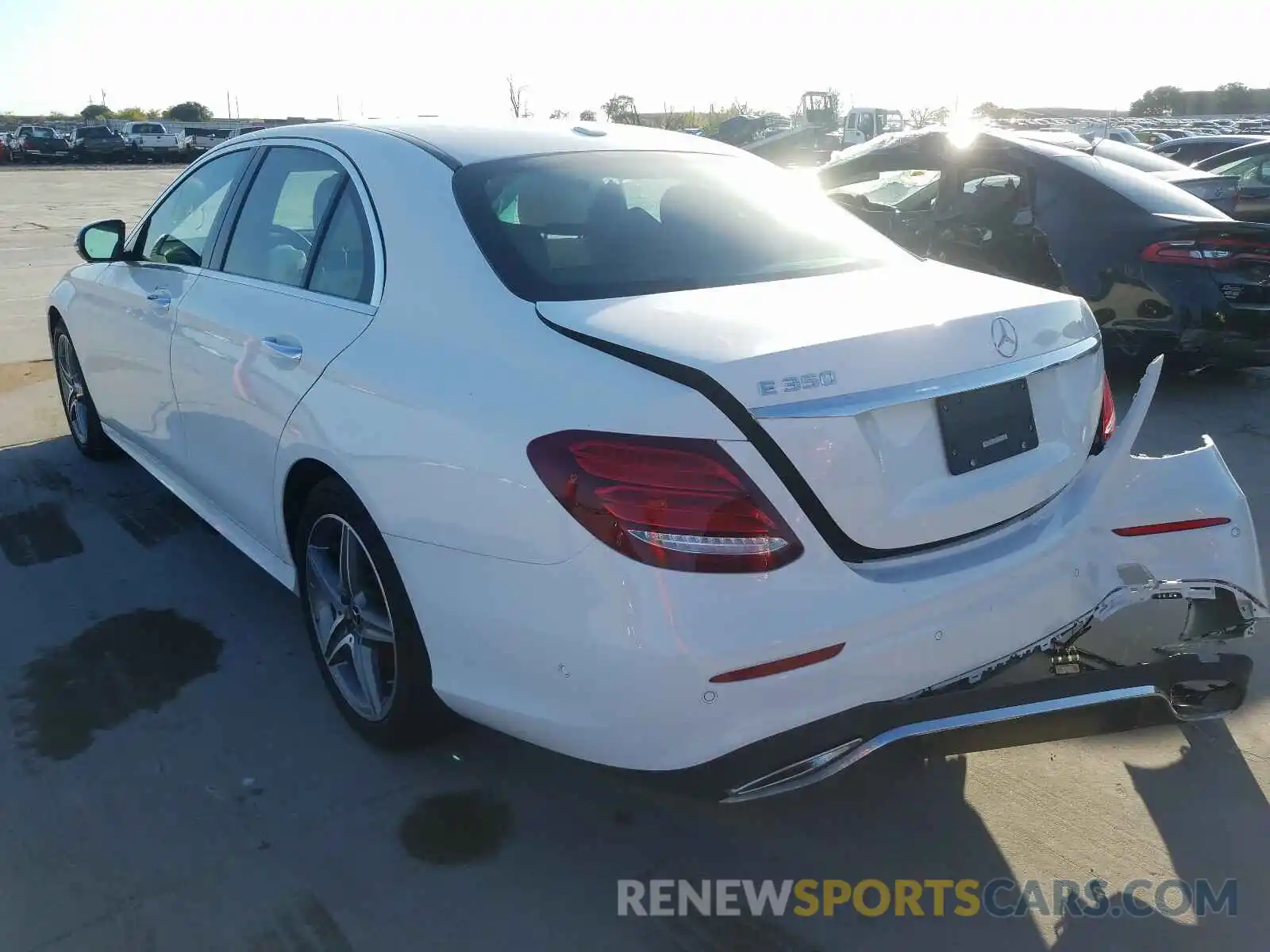 3 Photograph of a damaged car WDDZF8DB3LA704097 MERCEDES-BENZ E CLASS 2020