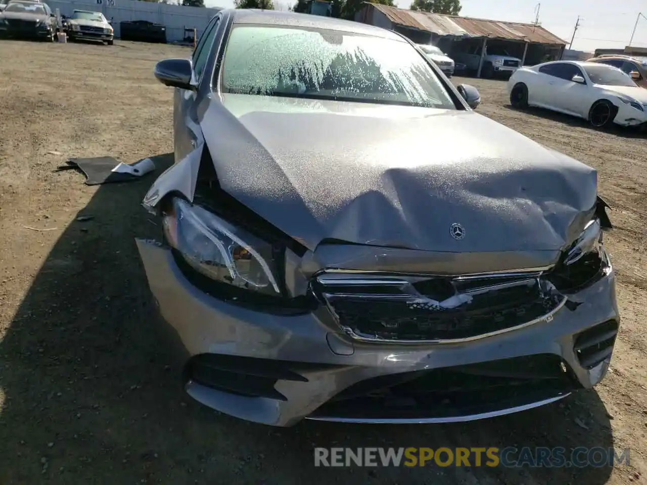 5 Photograph of a damaged car WDDZF8DB3LA714385 MERCEDES-BENZ E-CLASS 2020