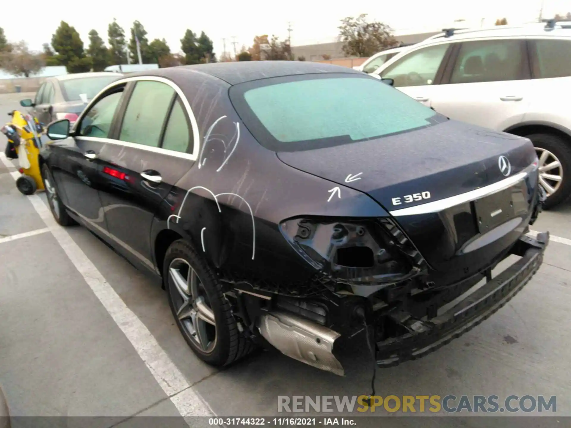 3 Photograph of a damaged car WDDZF8DB3LA732269 MERCEDES-BENZ E-CLASS 2020