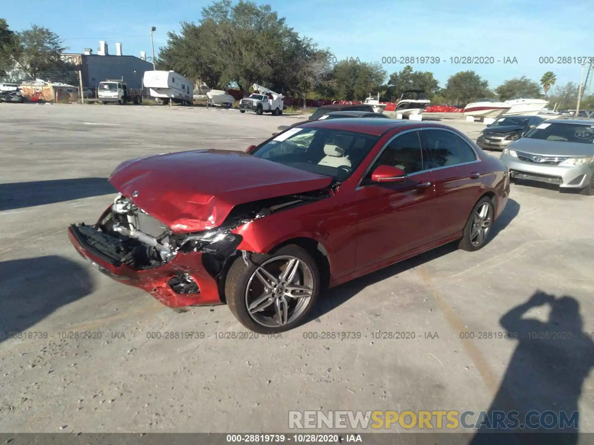 2 Photograph of a damaged car WDDZF8DB4LA731664 MERCEDES-BENZ E-CLASS 2020