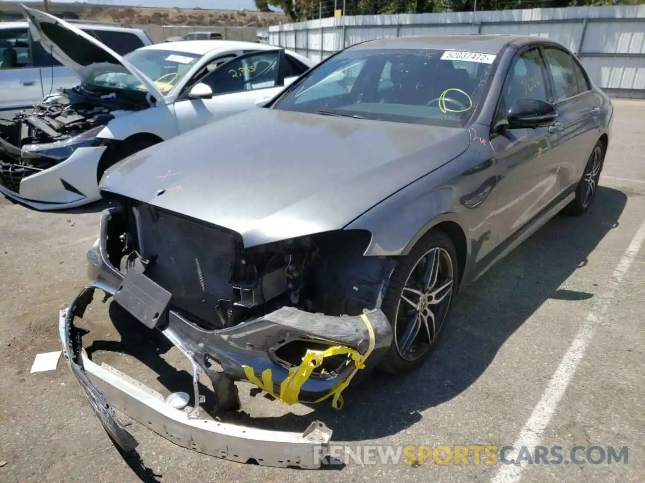 2 Photograph of a damaged car WDDZF8DB4LA753180 MERCEDES-BENZ E-CLASS 2020