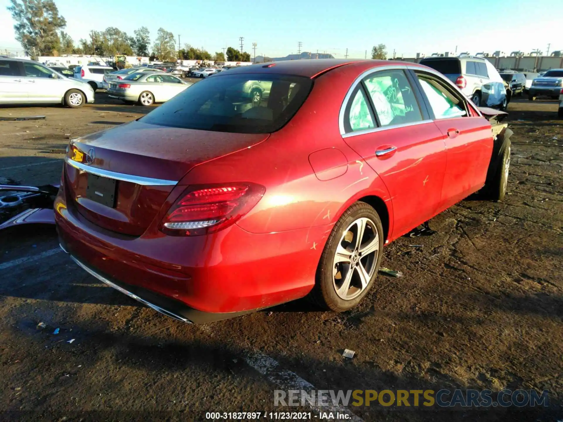 4 Photograph of a damaged car WDDZF8DB4LA753843 MERCEDES-BENZ E-CLASS 2020