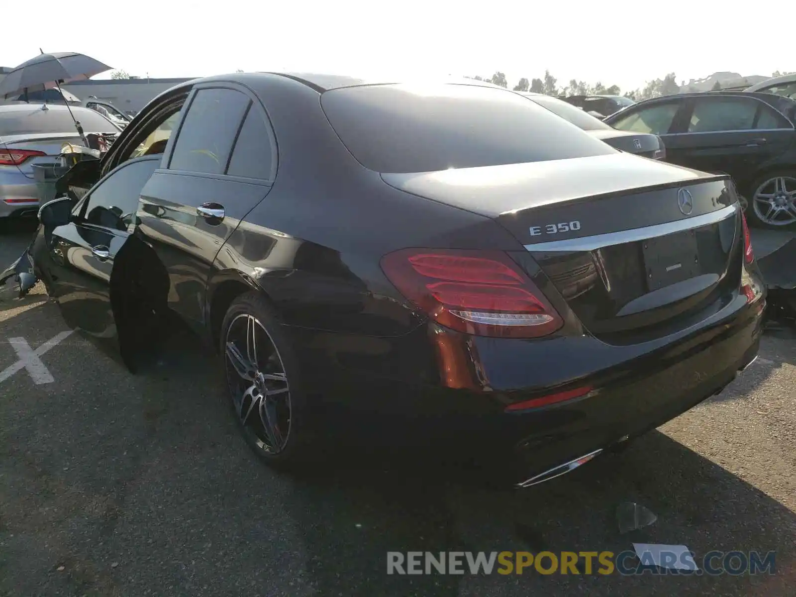 3 Photograph of a damaged car WDDZF8DB5LA709785 MERCEDES-BENZ E CLASS 2020