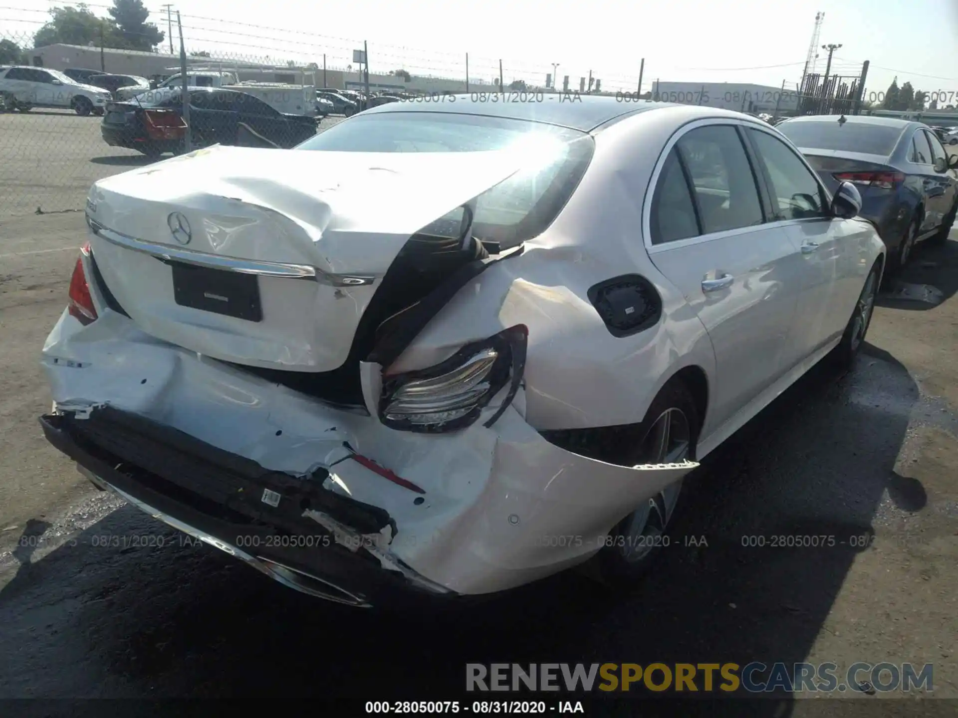 4 Photograph of a damaged car WDDZF8DB5LA718406 MERCEDES-BENZ E-CLASS 2020