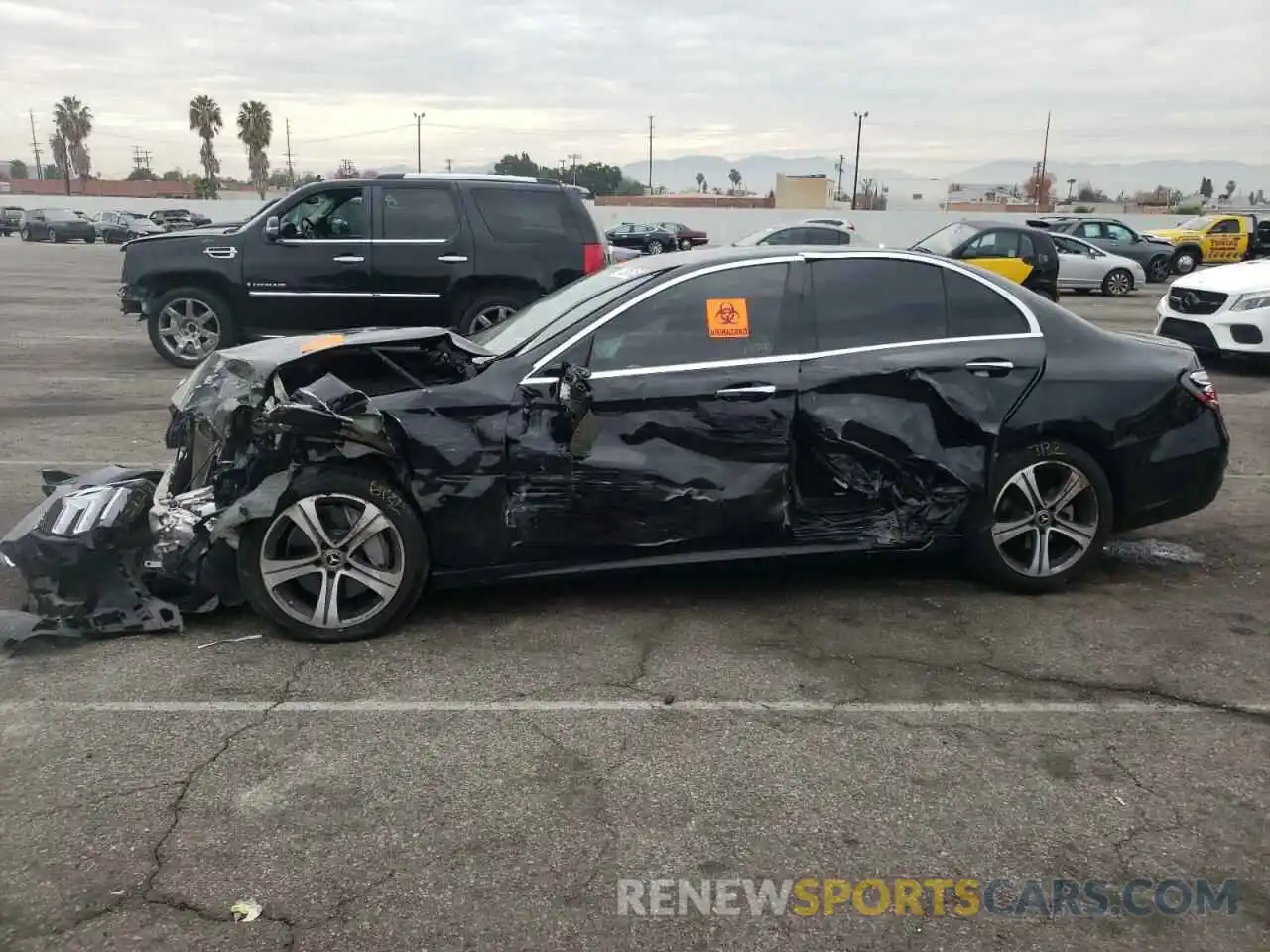 9 Photograph of a damaged car WDDZF8DB5LA740891 MERCEDES-BENZ E-CLASS 2020