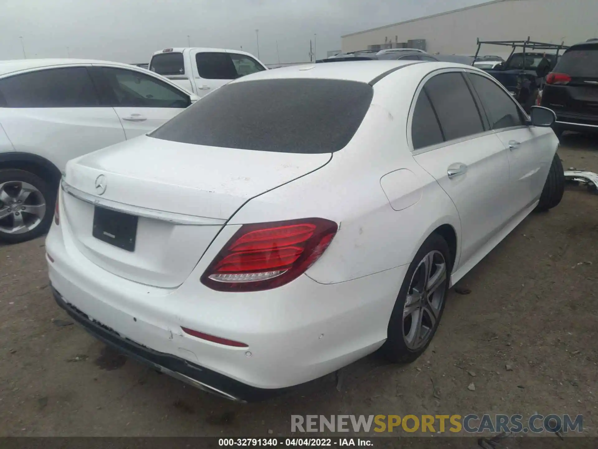 4 Photograph of a damaged car WDDZF8DB6LA715126 MERCEDES-BENZ E-CLASS 2020