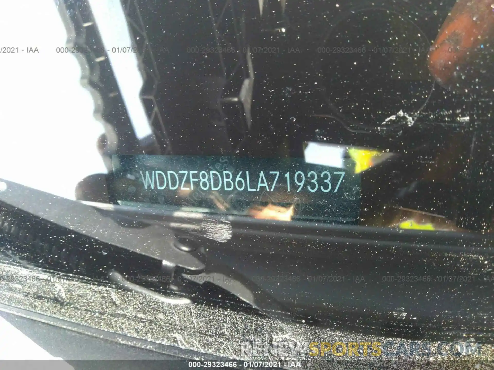 9 Photograph of a damaged car WDDZF8DB6LA719337 MERCEDES-BENZ E-CLASS 2020