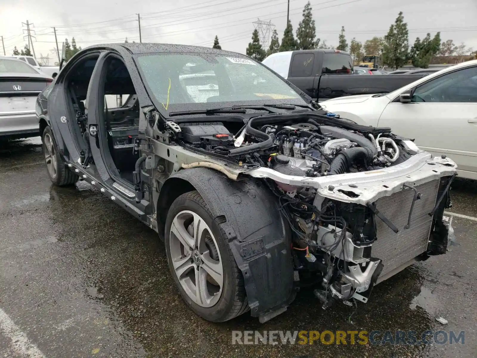 1 Photograph of a damaged car WDDZF8DB6LA750359 MERCEDES-BENZ E CLASS 2020