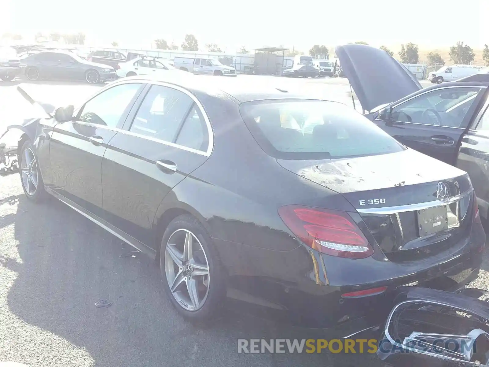 3 Photograph of a damaged car WDDZF8DB7LA704071 MERCEDES-BENZ E CLASS 2020