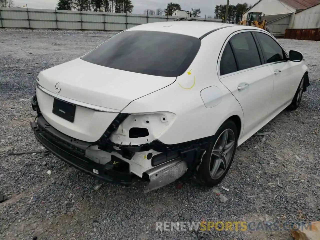 4 Photograph of a damaged car WDDZF8DB8LA702099 MERCEDES-BENZ E-CLASS 2020