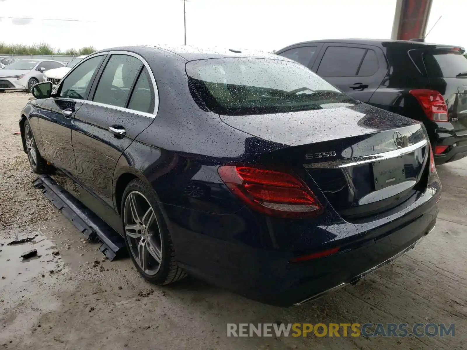 3 Photograph of a damaged car WDDZF8DB8LA751724 MERCEDES-BENZ E CLASS 2020