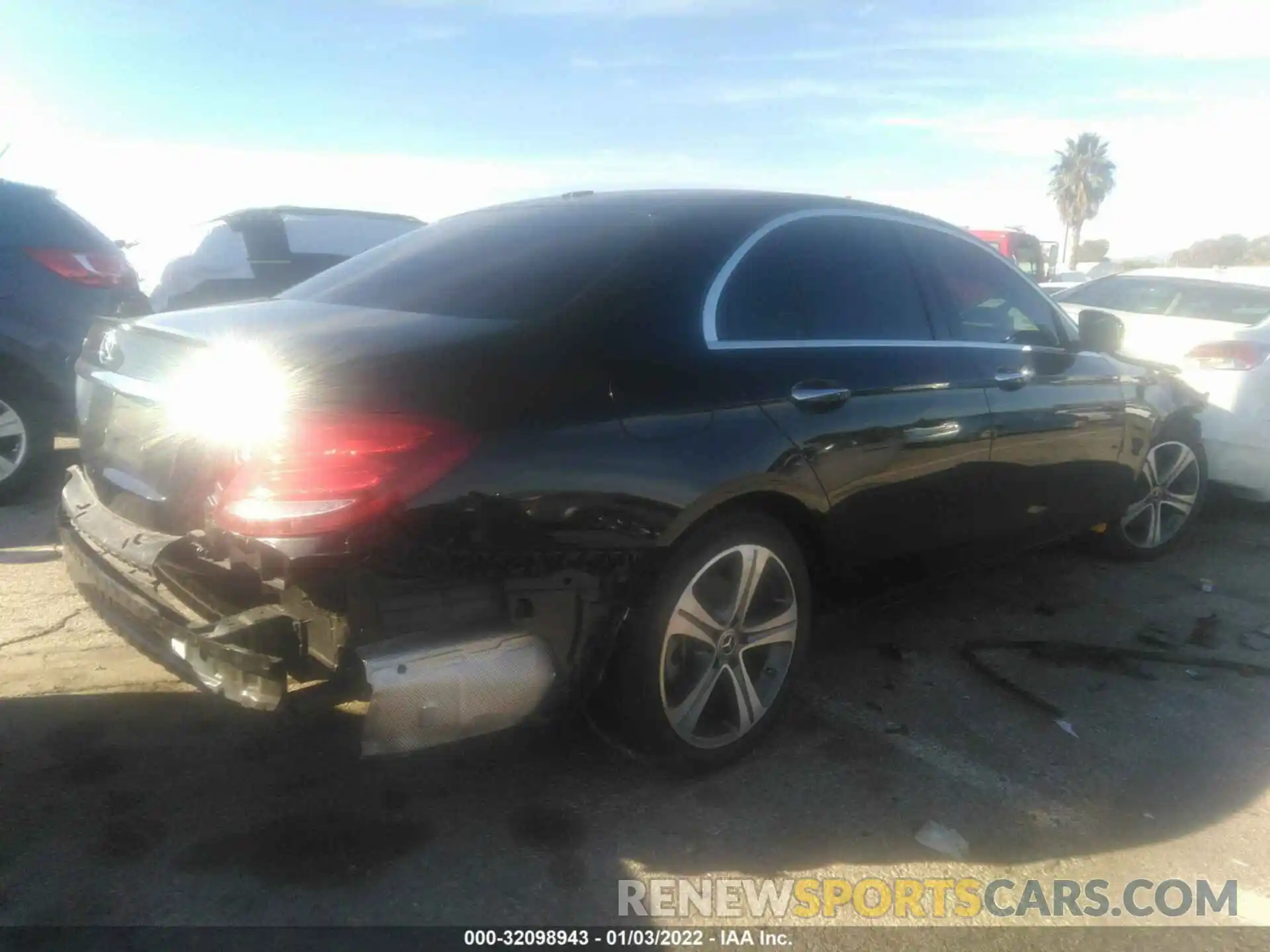 4 Photograph of a damaged car WDDZF8DBXLA719874 MERCEDES-BENZ E-CLASS 2020