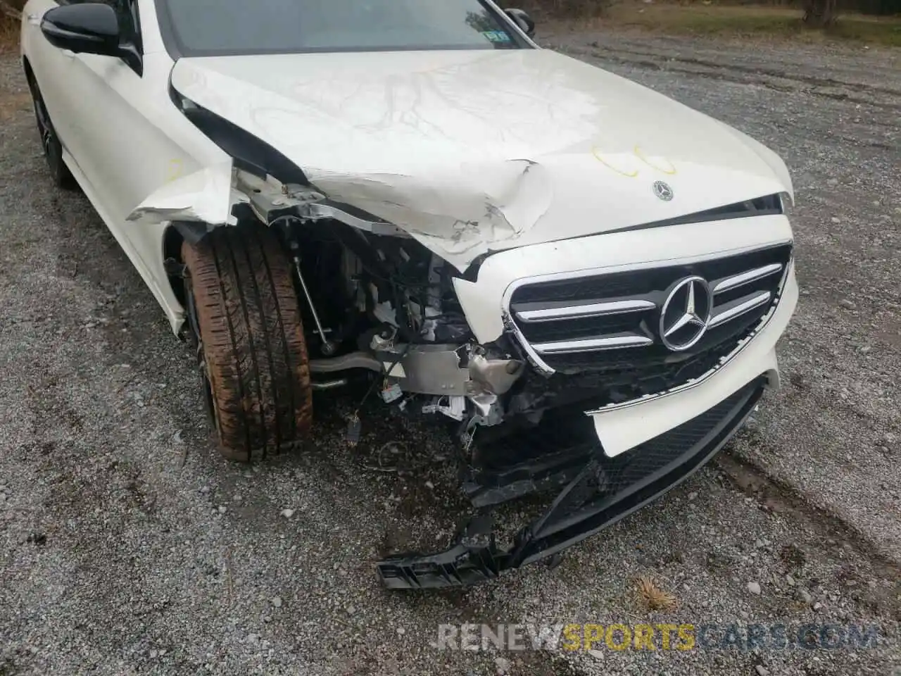 9 Photograph of a damaged car WDDZF8EB0LA708431 MERCEDES-BENZ E-CLASS 2020