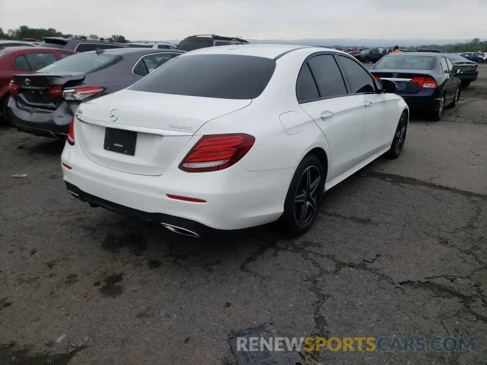 4 Photograph of a damaged car WDDZF8EB0LA745785 MERCEDES-BENZ E-CLASS 2020