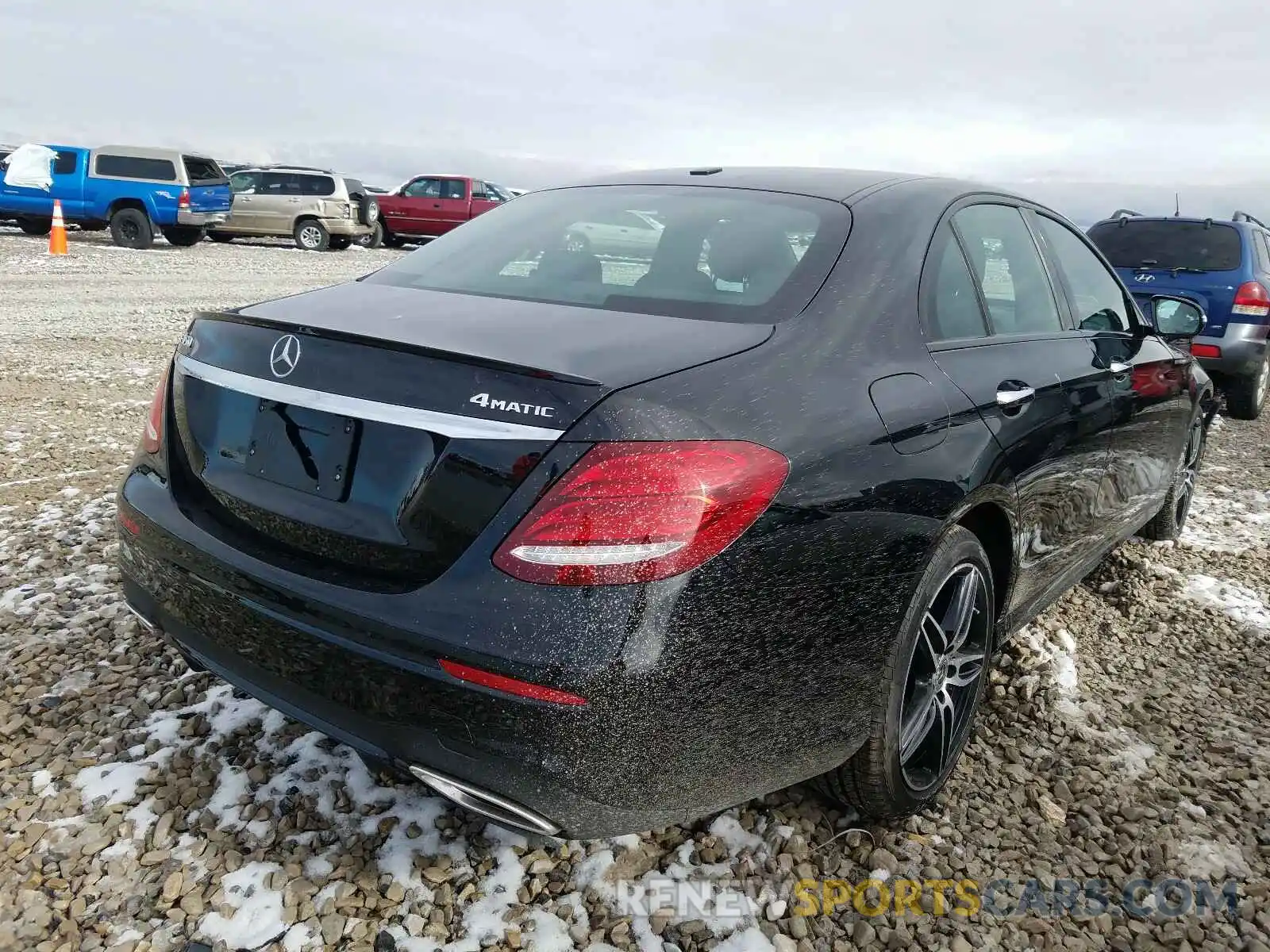 4 Photograph of a damaged car WDDZF8EB1LA698945 MERCEDES-BENZ E CLASS 2020