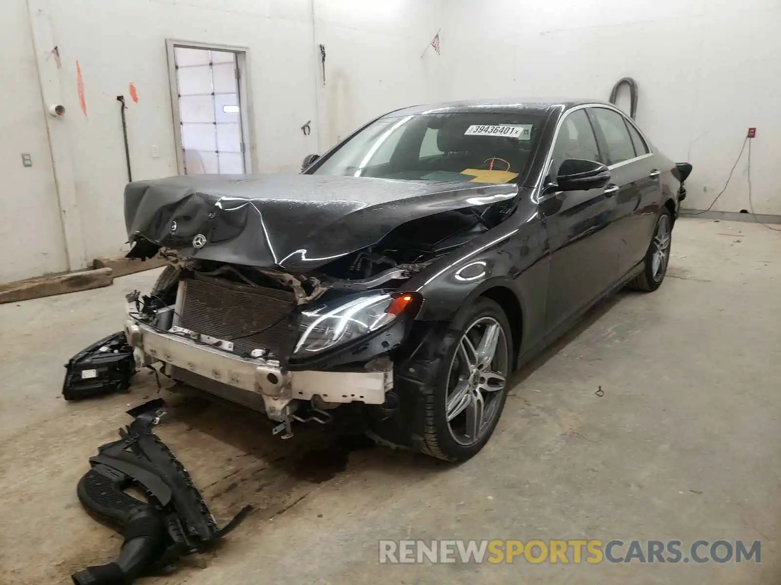 2 Photograph of a damaged car WDDZF8EB1LA744824 MERCEDES-BENZ E CLASS 2020