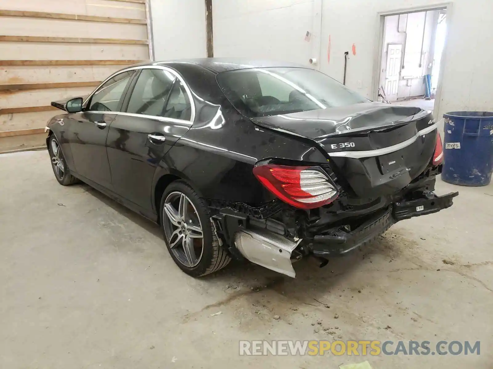 3 Photograph of a damaged car WDDZF8EB1LA744824 MERCEDES-BENZ E CLASS 2020