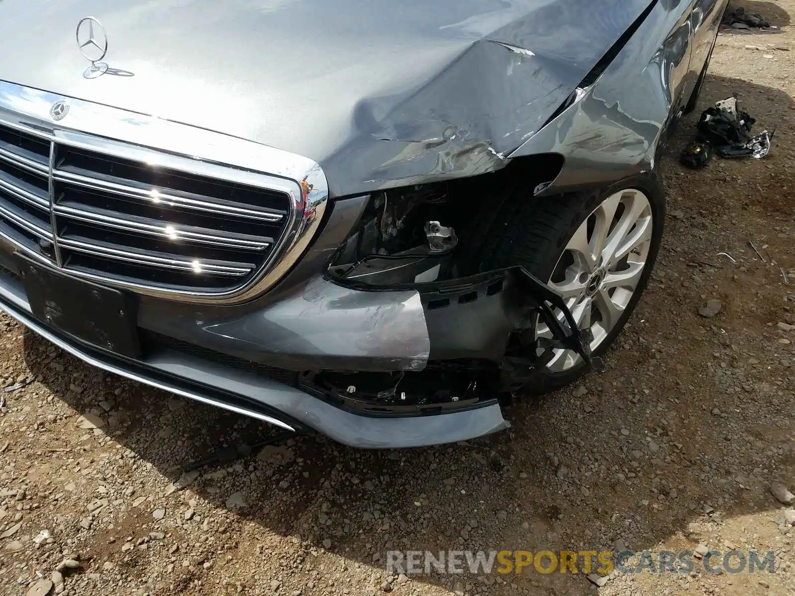 9 Photograph of a damaged car WDDZF8EB2LA700962 MERCEDES-BENZ E CLASS 2020