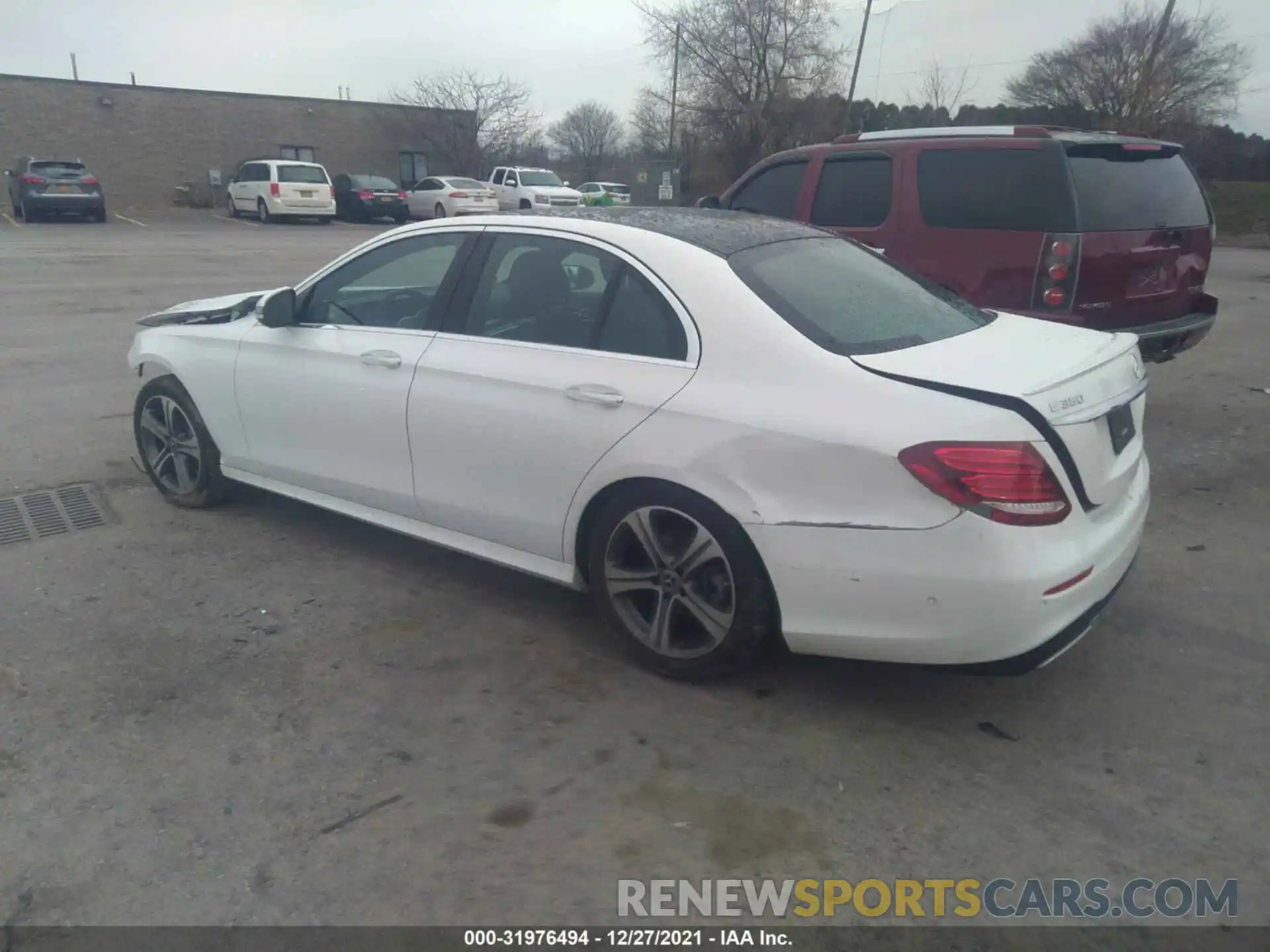 3 Photograph of a damaged car WDDZF8EB3LA736305 MERCEDES-BENZ E-CLASS 2020