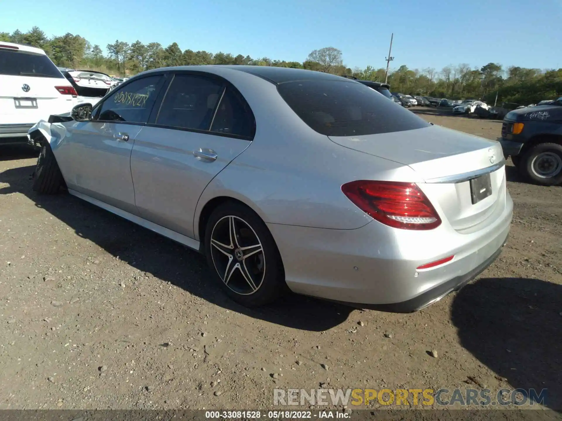 3 Photograph of a damaged car WDDZF8EB3LA738183 MERCEDES-BENZ E-CLASS 2020