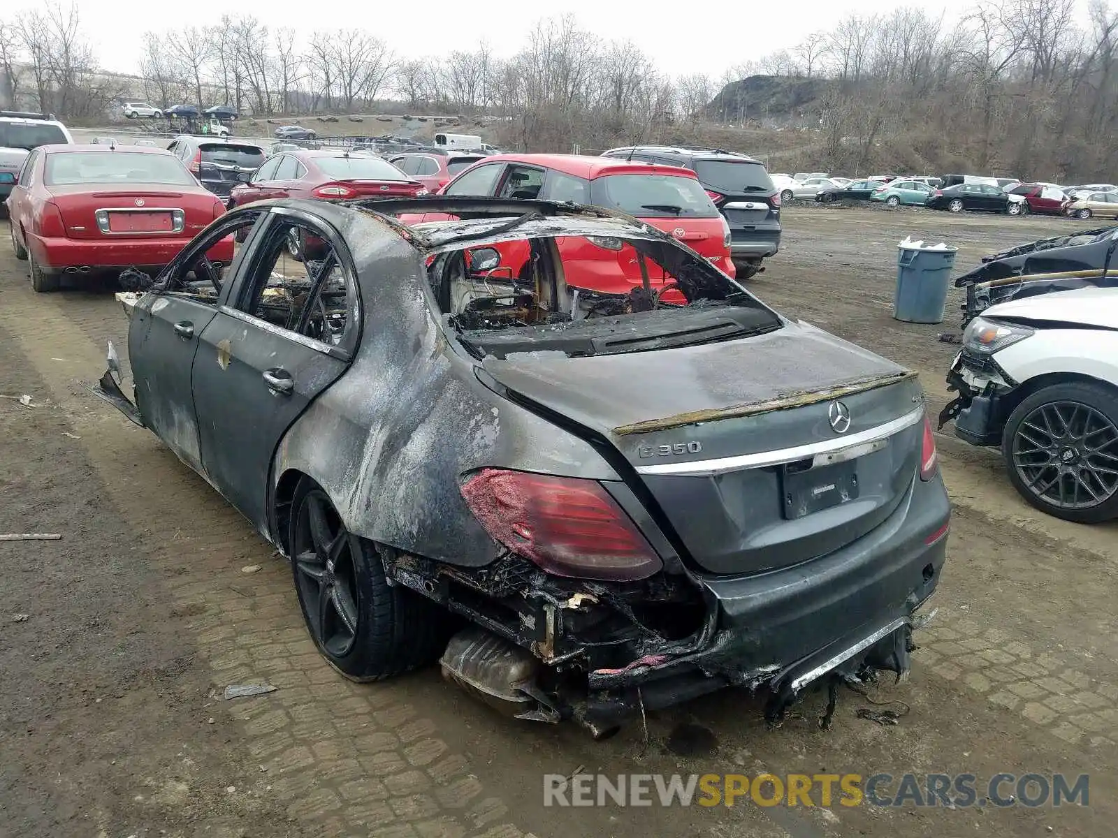 3 Photograph of a damaged car WDDZF8EB4LA753985 MERCEDES-BENZ E CLASS 2020