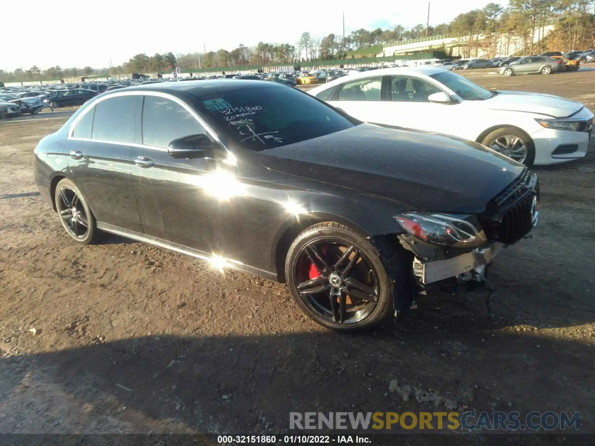 1 Photograph of a damaged car WDDZF8EB5LA735849 MERCEDES-BENZ E-CLASS 2020